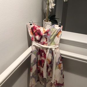 Banana Republic Strapless summer dress